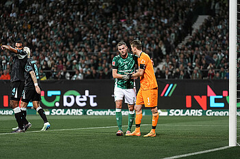 null Marvin Ducksch mit Hradecky.