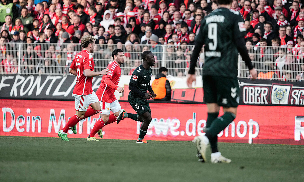 Naby Keita auf dem Feld.