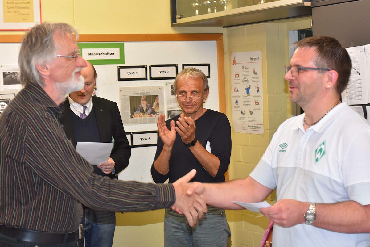 Wolfgang Adaschkiewitz null