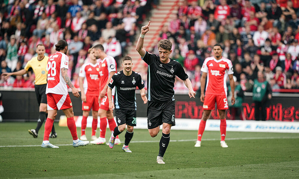 Union Berlin jubelt. 