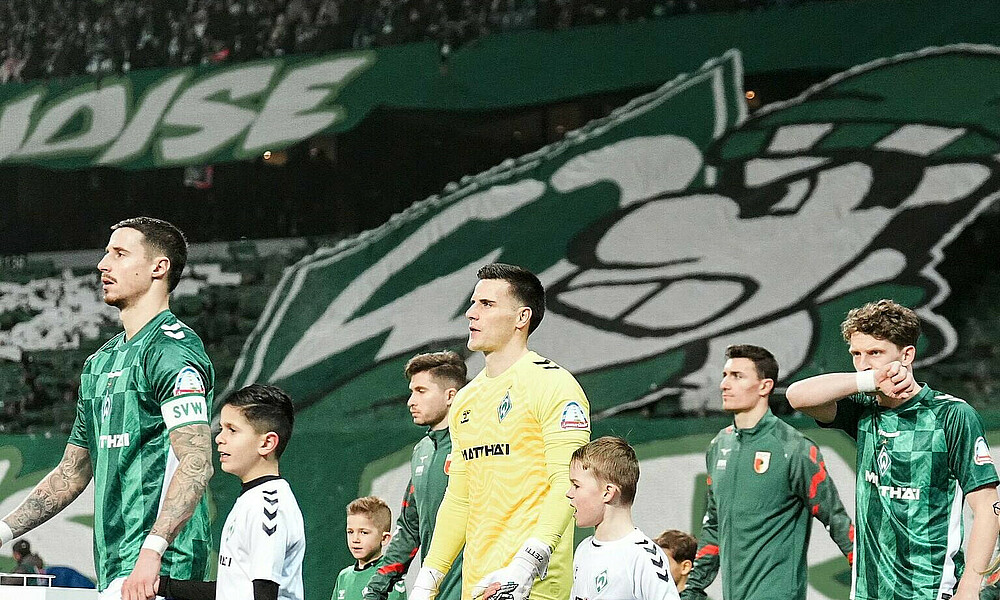 Die Akteure des SVW bei der Ecke zum Treffer in der 56. Spielminute.