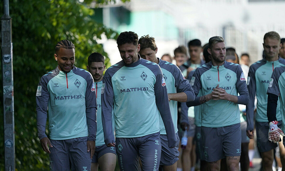 Milos Veljkovic auf dem Weg zum Platz. 