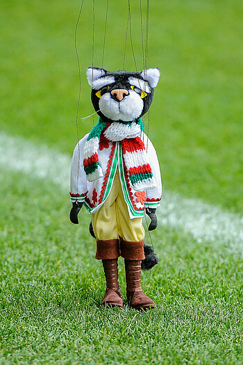 Eine Marionette des Gestiefelten Katers