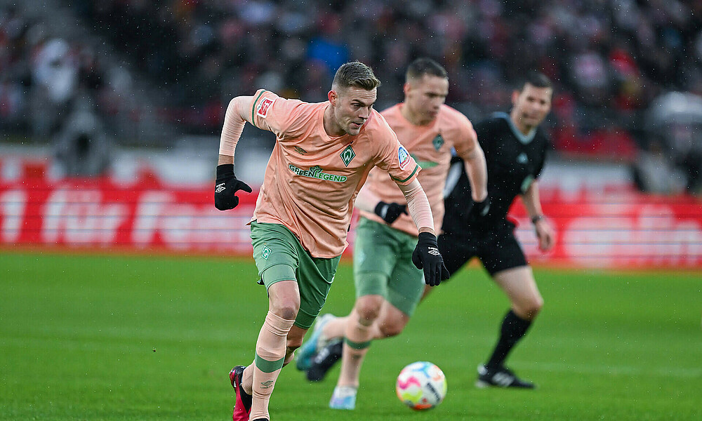 Marvin Ducksch am Ball