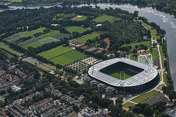 Eine Luftaufnahme vom wohninvest WESERSTADION.