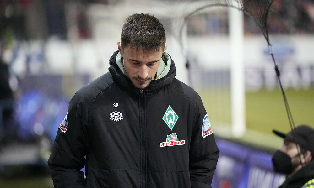 Marco Friedl nach seiner verletzungsbedingten Auswechslung. 