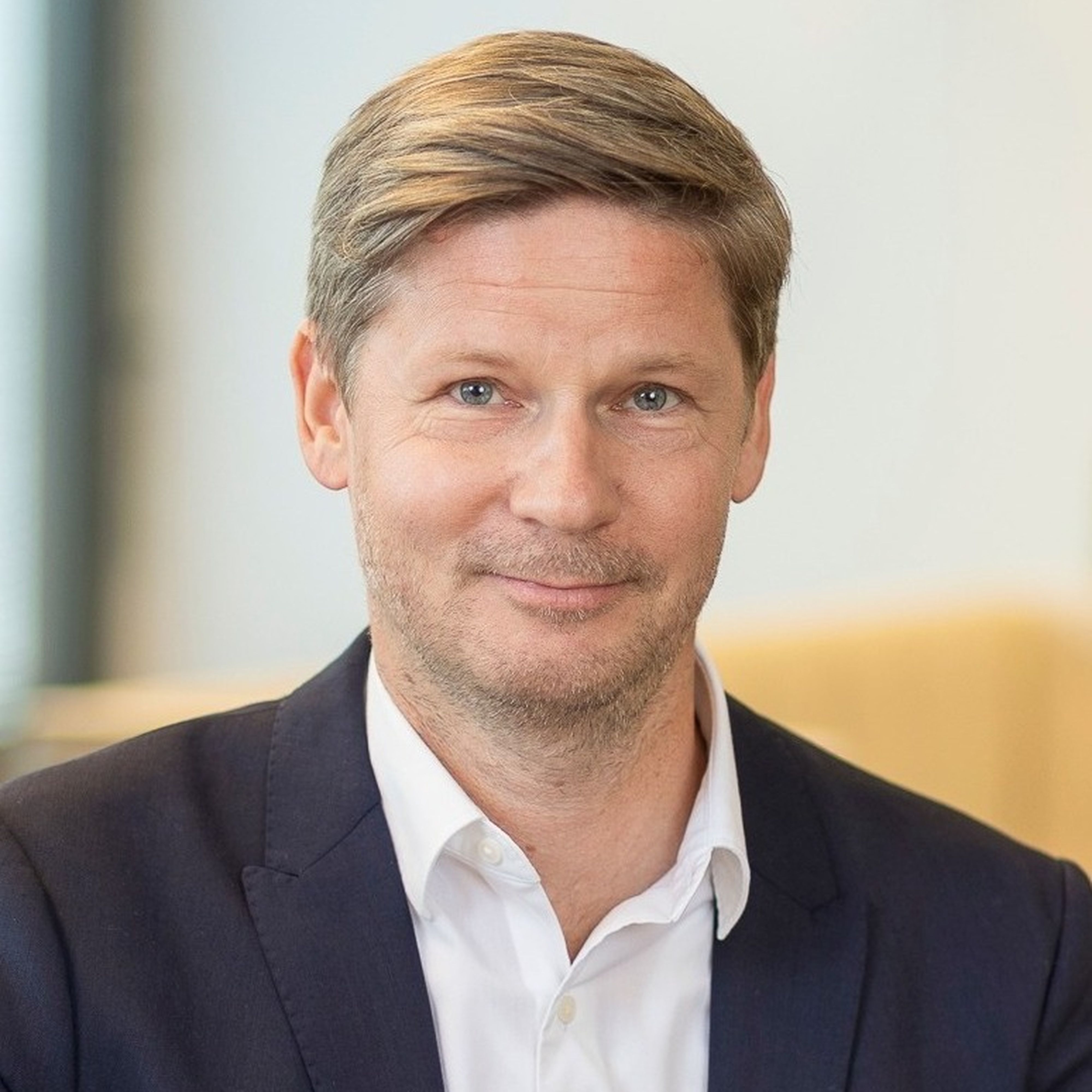 Günther Schmitt, Raiffeisen Capital Management Günther Schmitt zum Megatrend Robotik