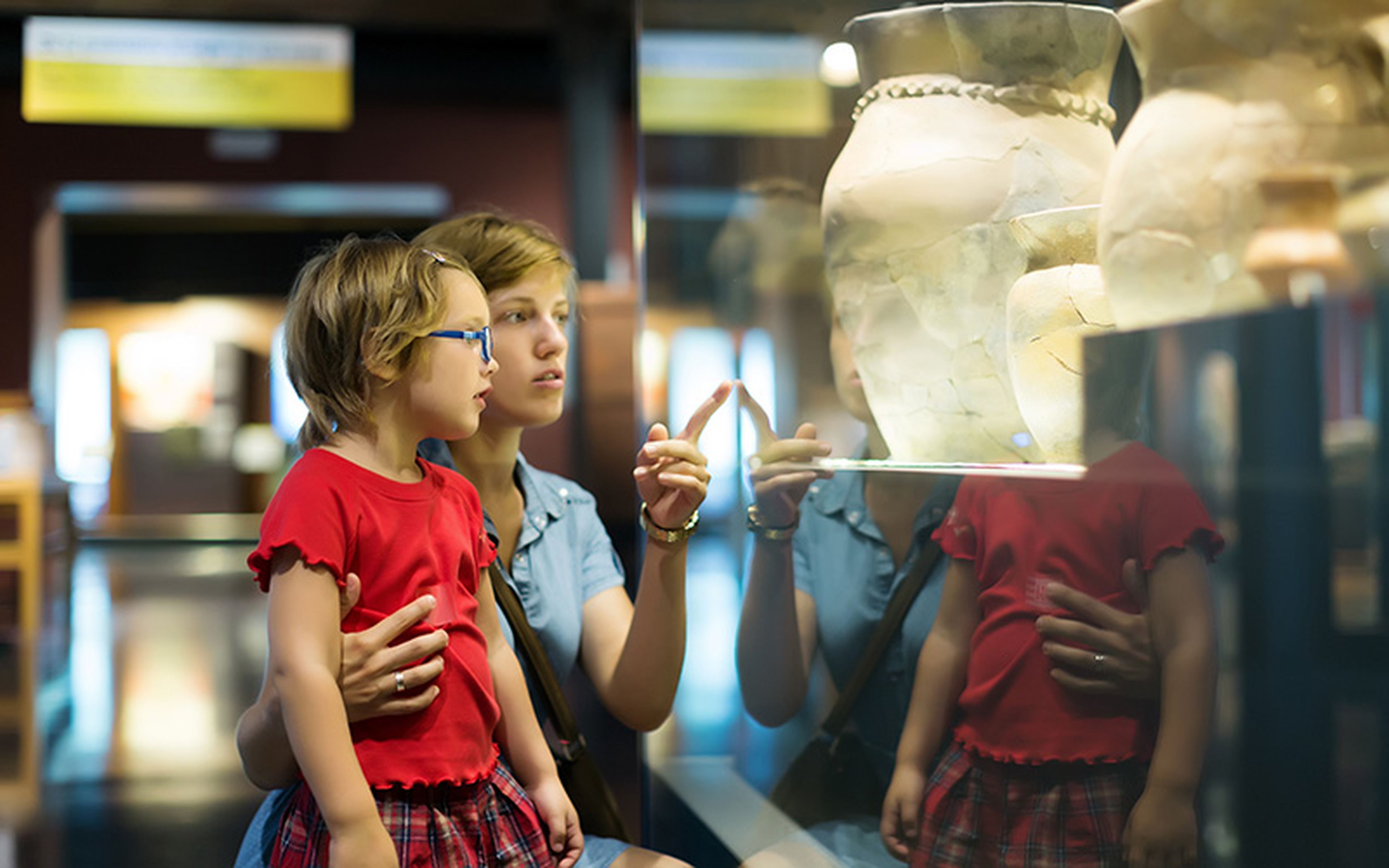 Ticket sales, donations, souvenirs and subsidies can all contribute to covering a museum's operating costs. In the case of larger institutions, IP licensing agreements can bring in the revenue needed to fund additional research projects.
