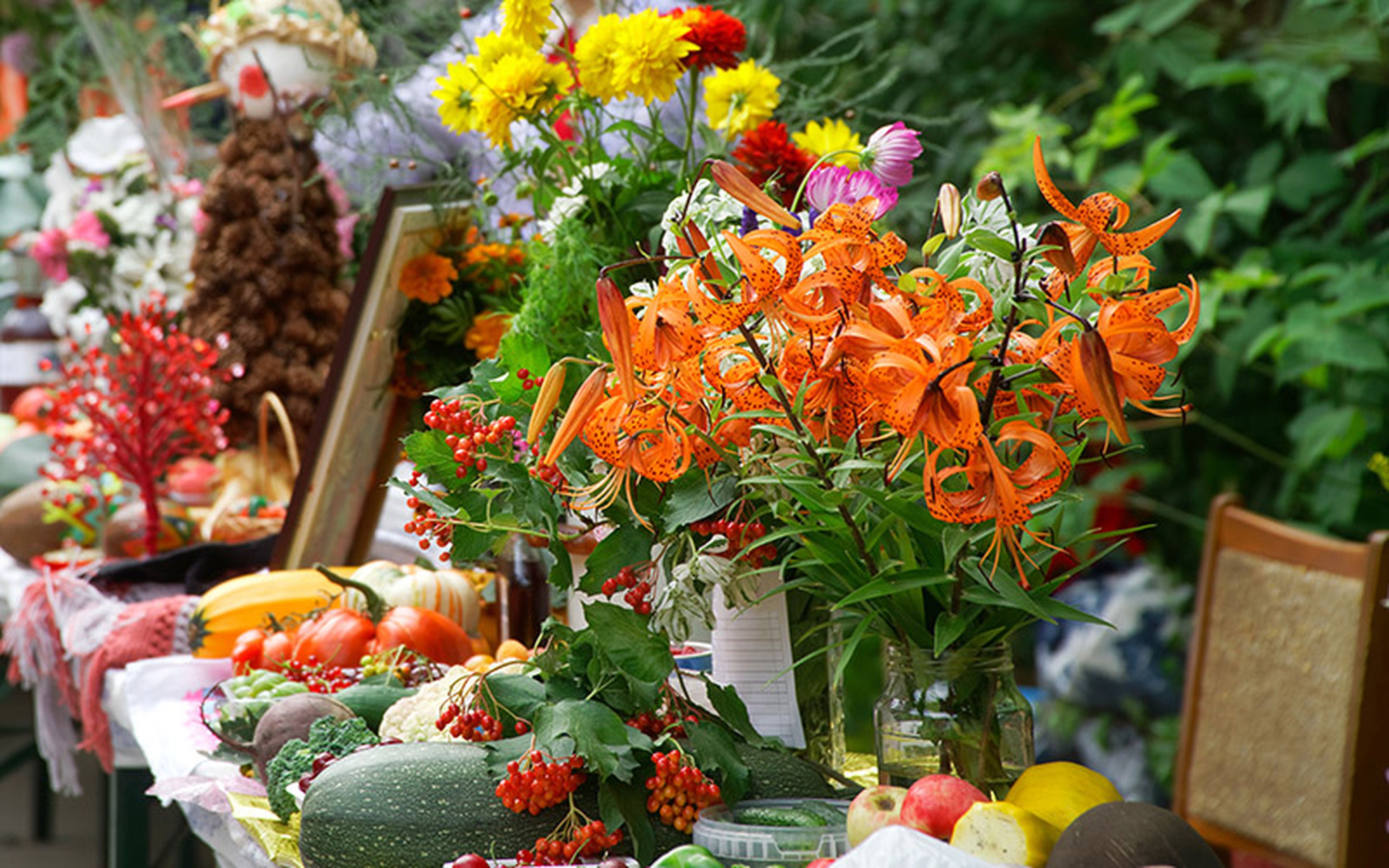 Though it may be produced by taking cuttings, a new plant variety is made from whole cloth as far as terminology goes. Variety dominations give breeders and gardeners a shared and infringement-free way to refer to the plants they are interested in.