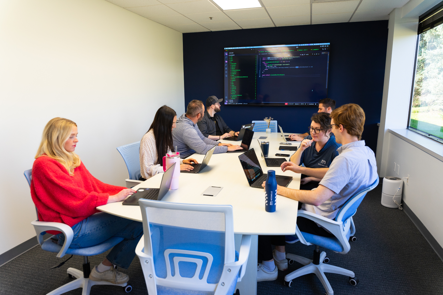 moonello-custom-software-development-service-conference-room