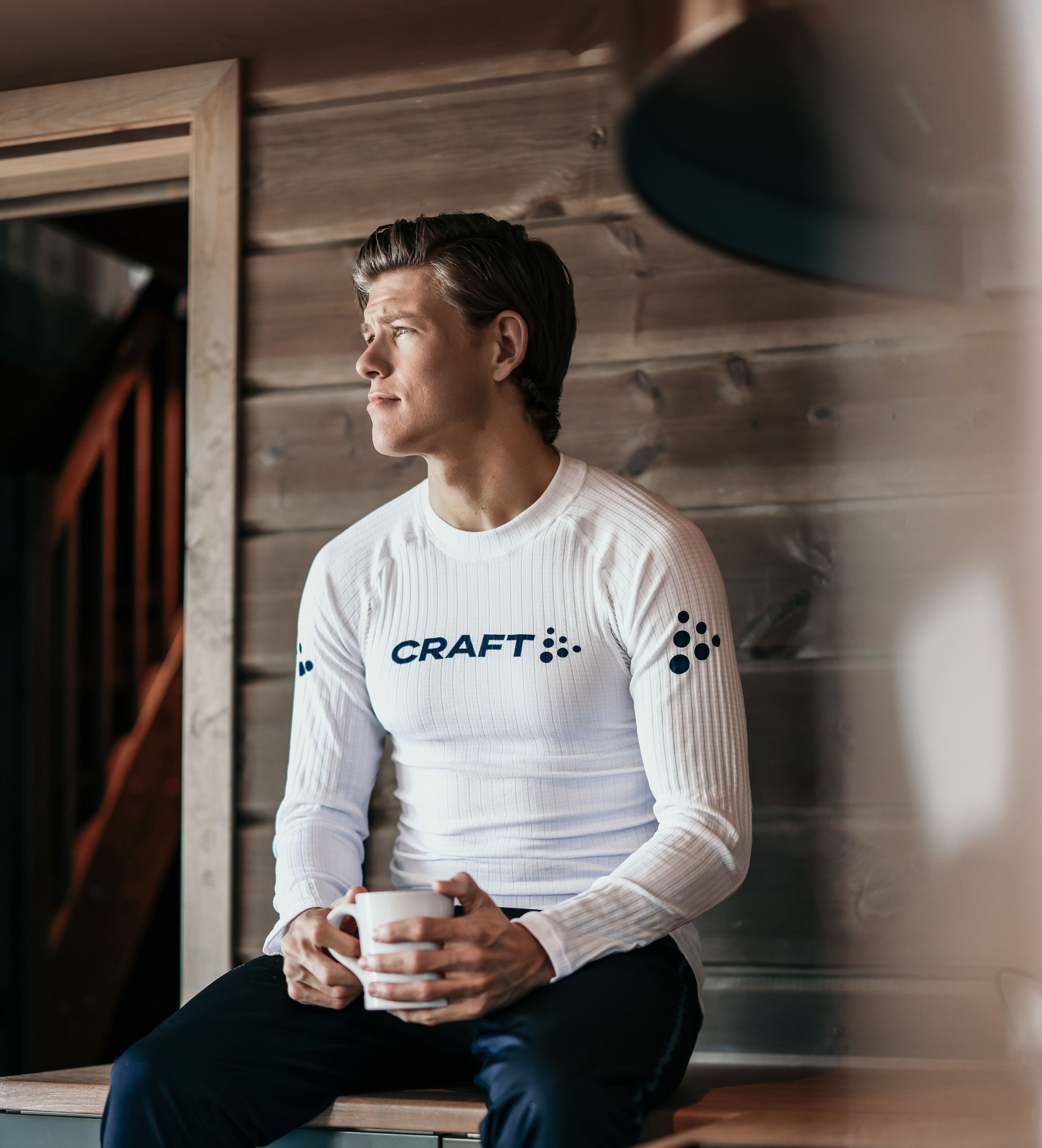 Johannes i Active Extreme inn på en hytte