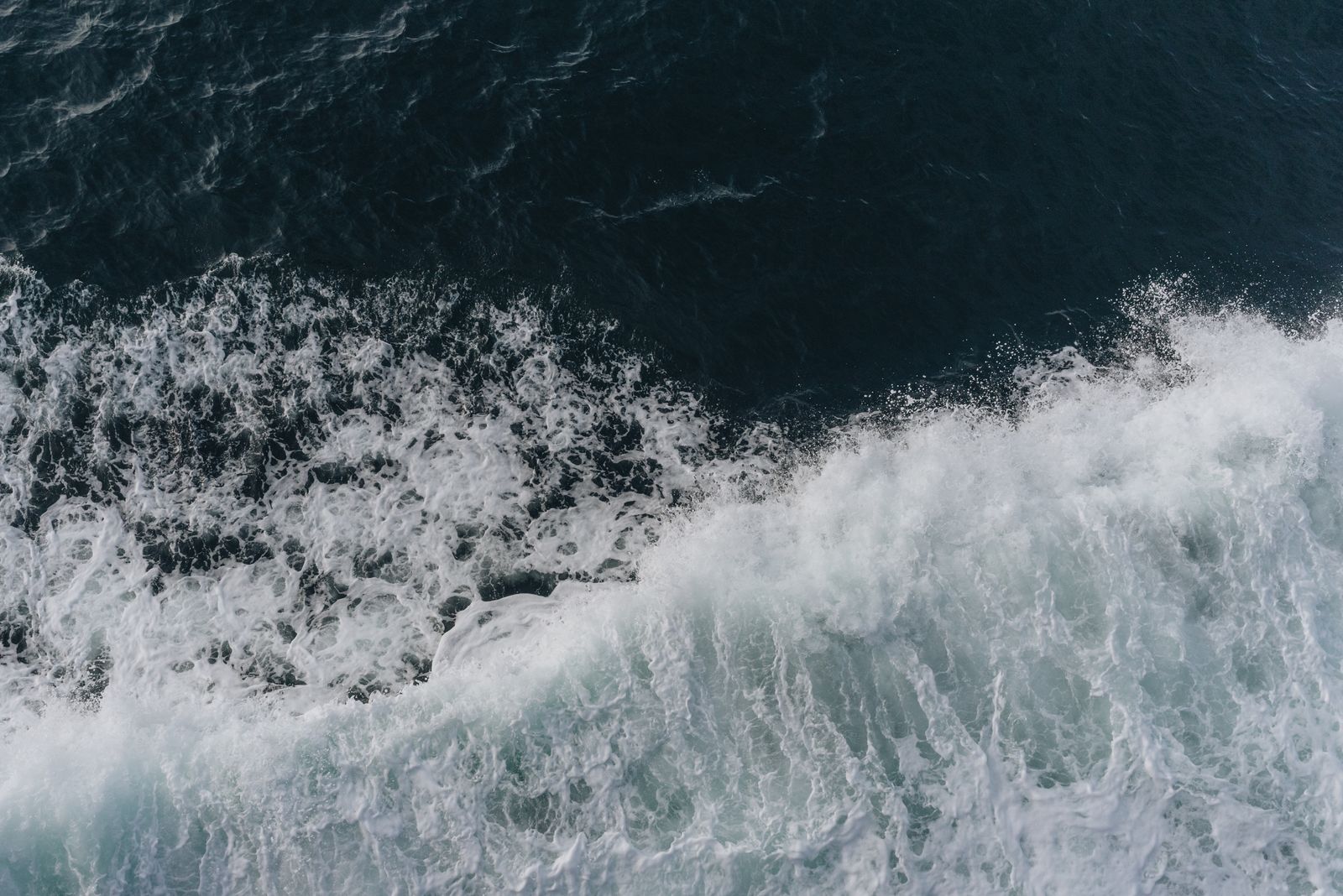 wave on sea from above landscape