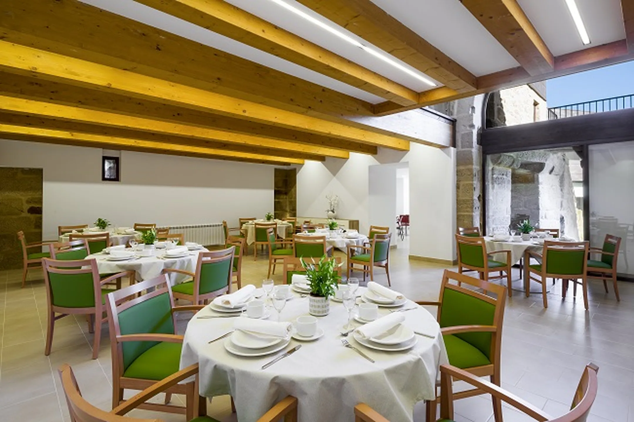 Residencia de Mayores  Barra de Miño en Ourense. Comedor. 9.