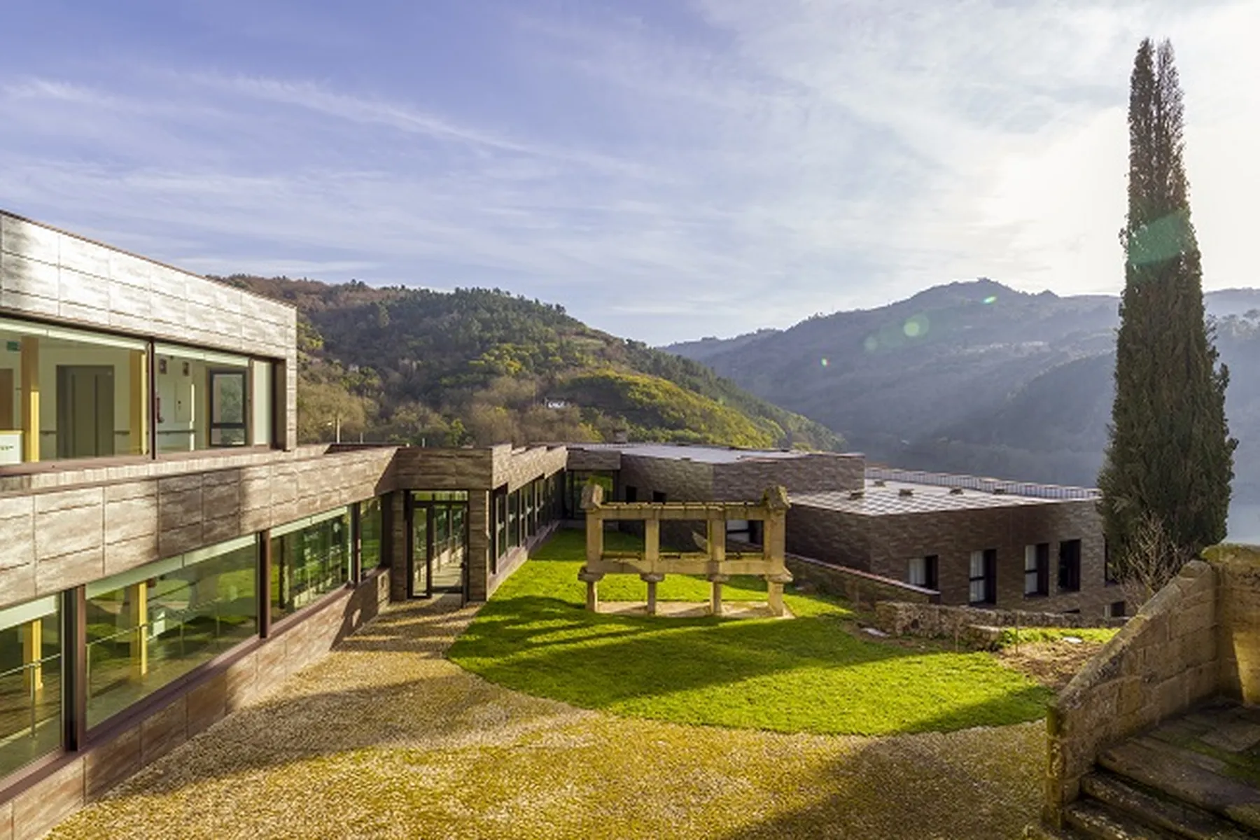 Residencia de Mayores  Barra de Miño en Ourense. Exterior.