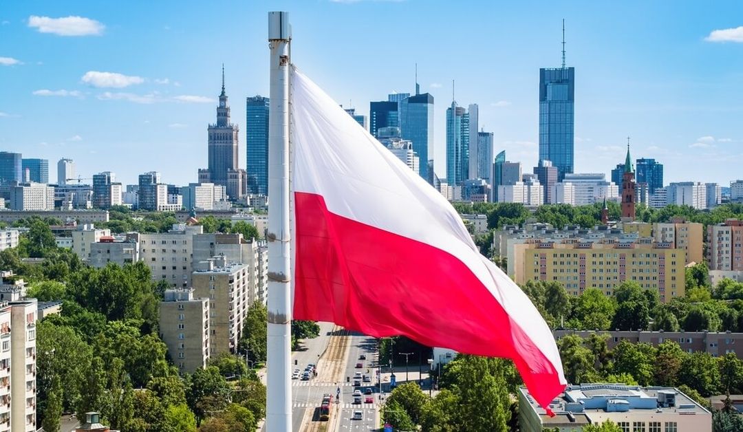 https://a.storyblok.com/f/318078/1032x600/9db4bd32db/64c7d7a25f0ee71a0c2291e0_blog-are-polish-businesses-ready-for-b2b-electronic-invoicing-regulations_website.jpg
