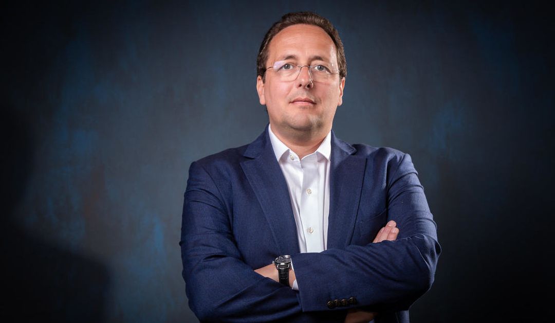 https://a.storyblok.com/f/318078/1032x600/d154f828fd/nicolas-de-beco.jpg