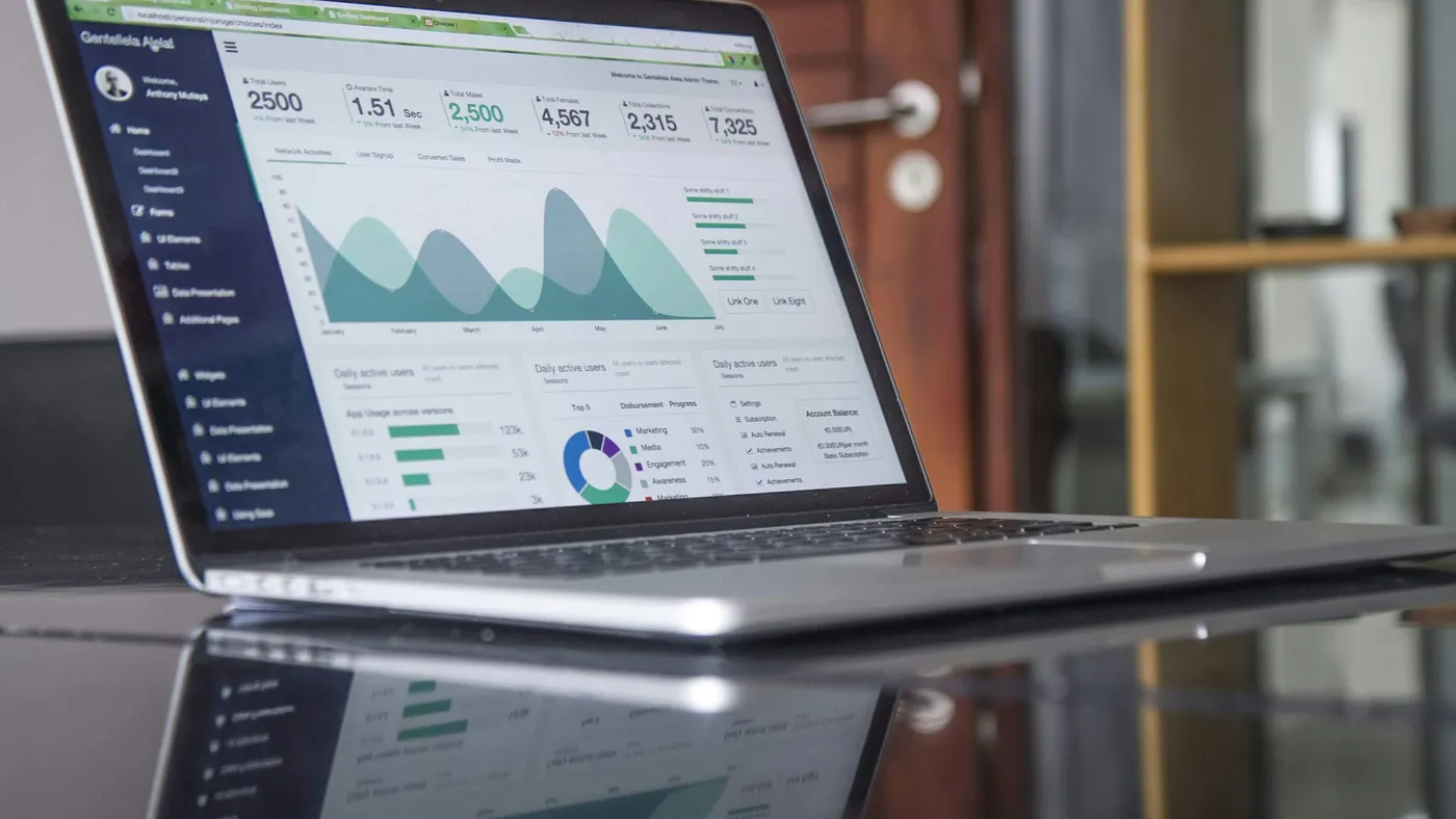 BMS and meter data flowing through a compliance monitoring layer that flags a control fault and files timestamped evidence for the audit
