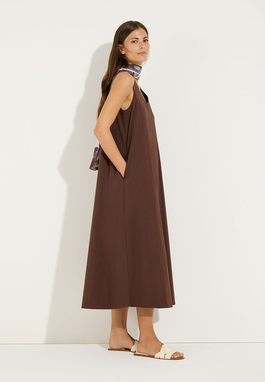 braunes Kleid