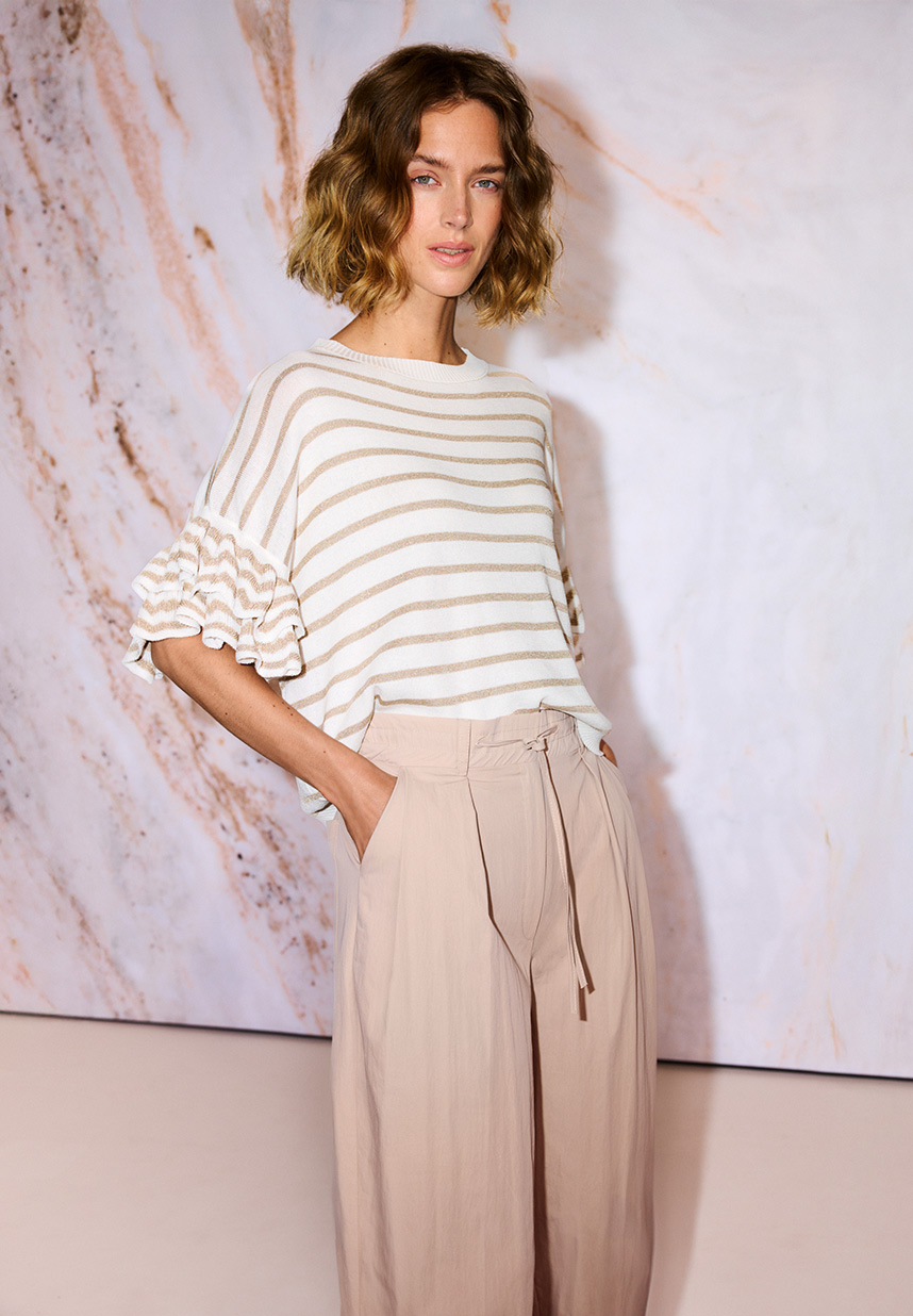 Pullover gestreift mit Volant