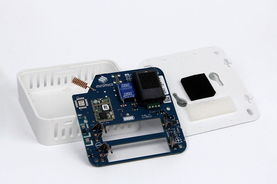 Injection moulded sensor enclosure with PCB circuit board