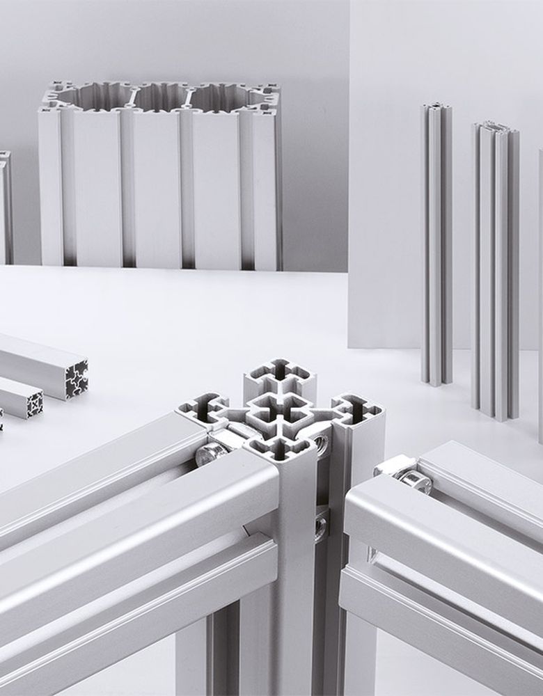 Aluminium profil mounting system with various sizes of profiles