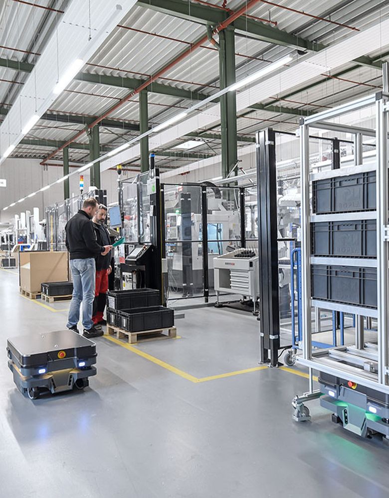 Mobile robot transports a rack