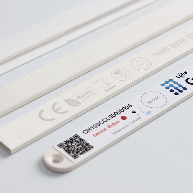Extruded plastic profile