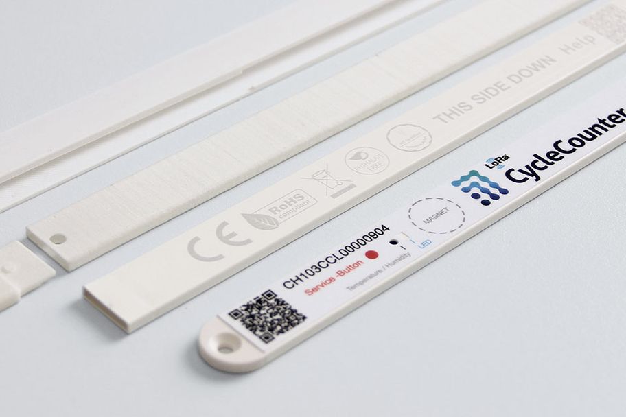 Extruded plastic profile