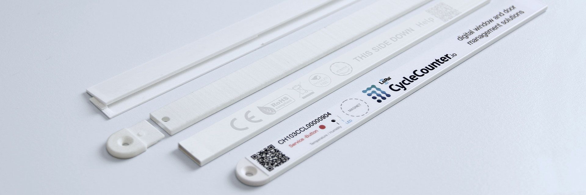 Flat plastic profile in the extrusion process