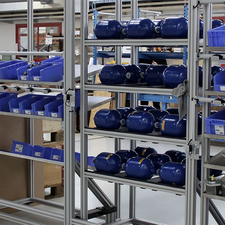 Pick by Light shelves