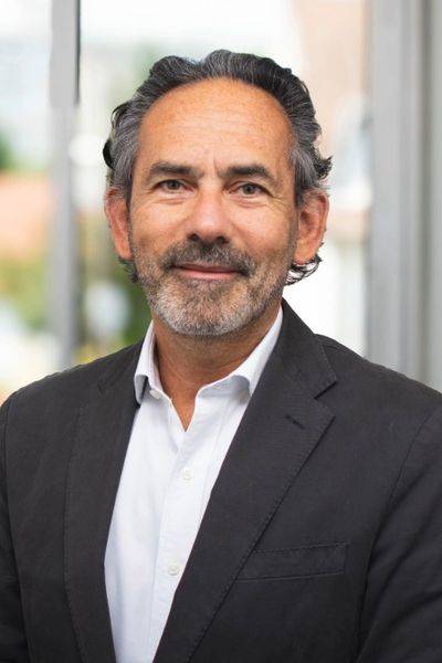 Employee Laurant
