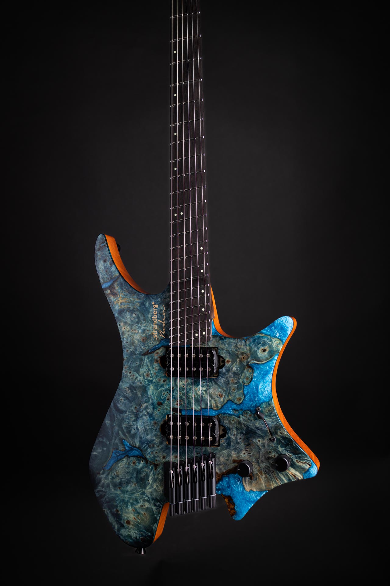 Combat strandbergシェイプ　オーダーメイドギター Combat製 strandbergシェイプ オーダーメイドギター