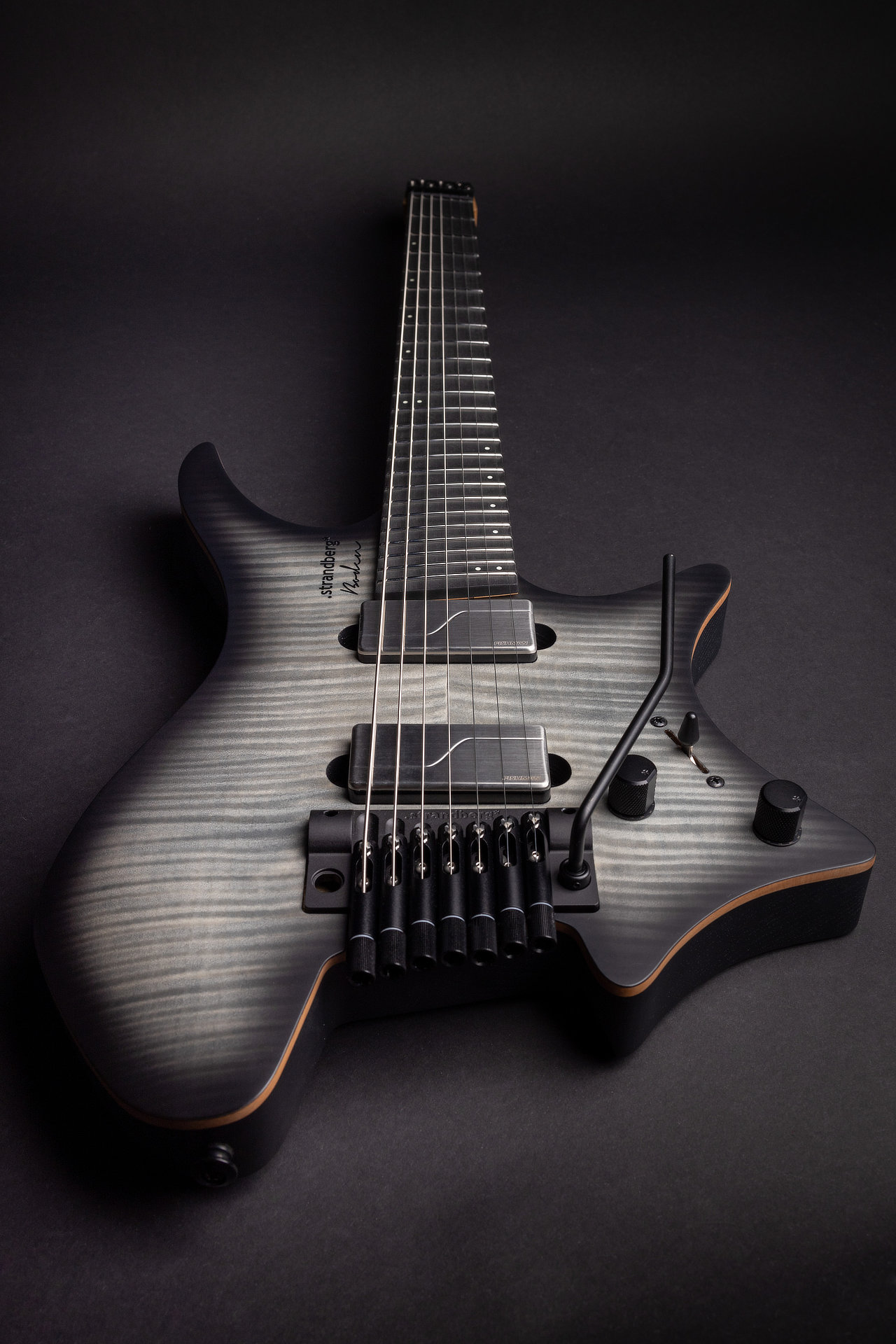 ギター strandberg prog NX 7 Charcoal Black strandberg* Guitars