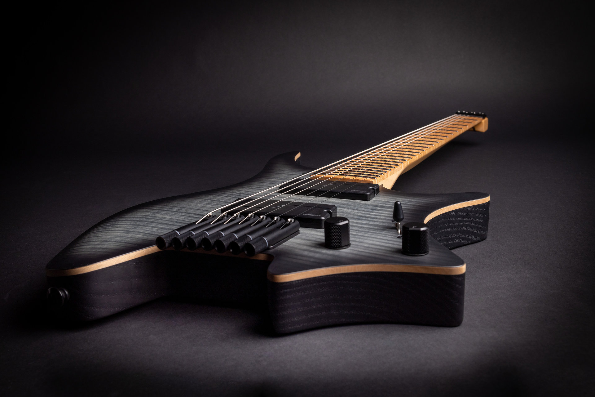 ギター strandberg prog NX 7 Charcoal Black strandberg* Guitars