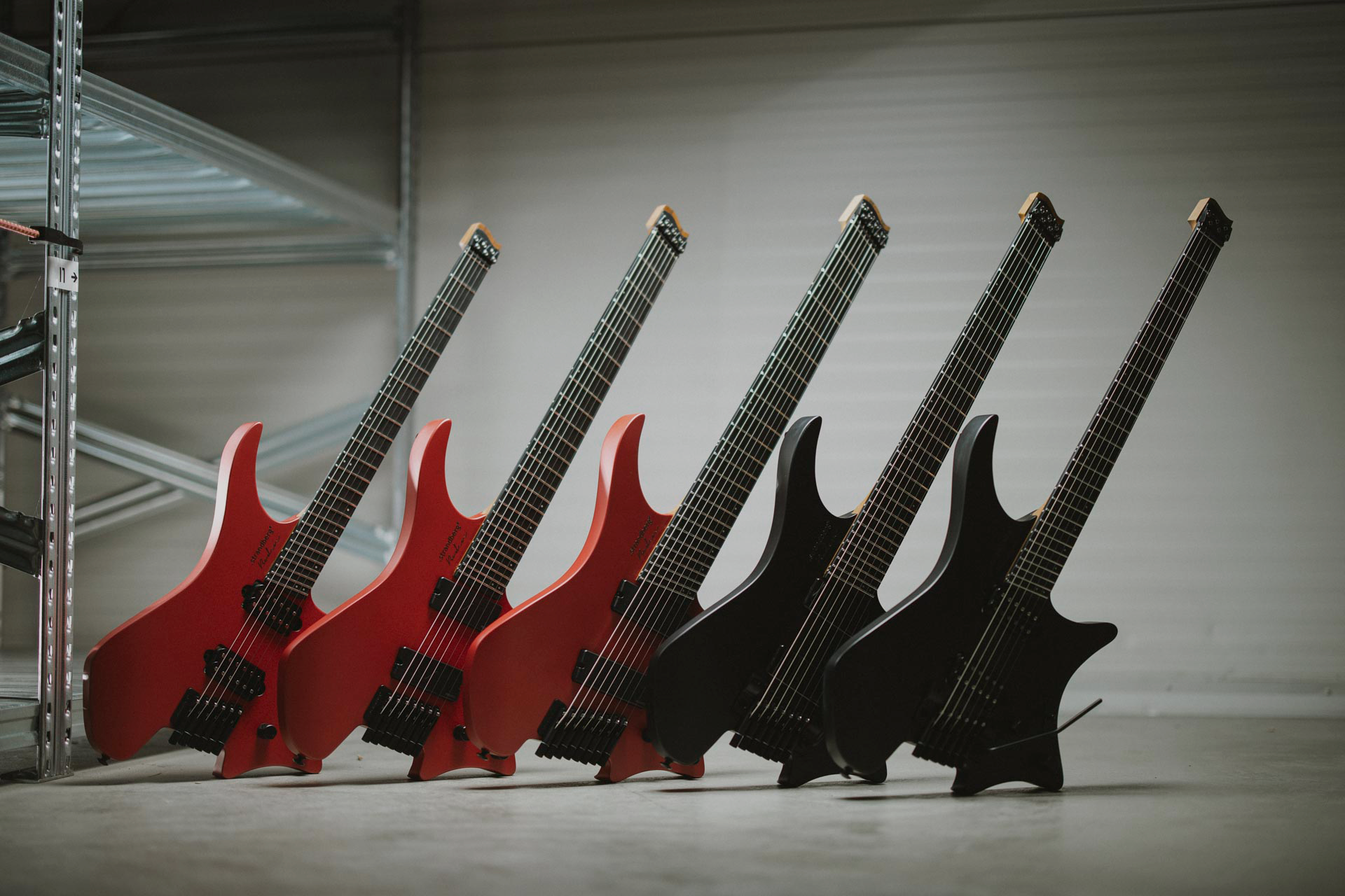 ギター strandberg MAS#2 Ruby Fade strandberg MAS#2 Ruby Fade