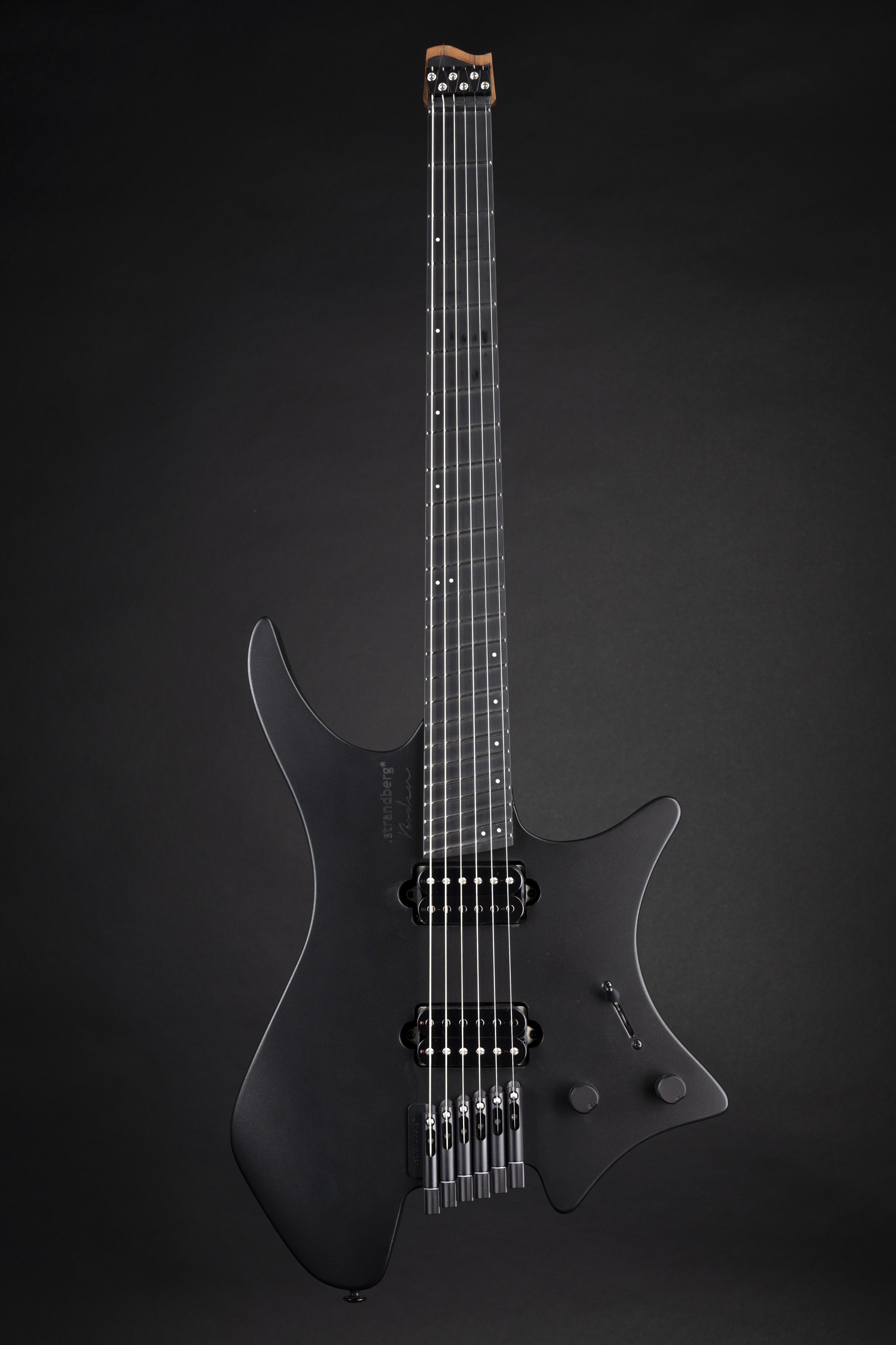 boden-metal-nx-6-black-granite
