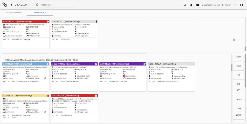Digitales Dashboard, auf dem mehrere Aufgabenkarten mit Datum, Uhrzeit und Symbolen in einem Rasterlayout angezeigt werden.
