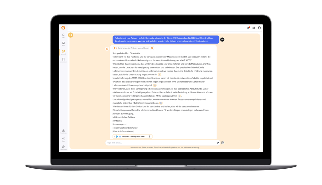 Laptop, der eine Nachrichtenoberfläche mit einer längeren Nachricht in deutscher Sprache anzeigt, mit einem Such- und Konversationsfeld auf einem pfirsichfarbenen Hintergrund.