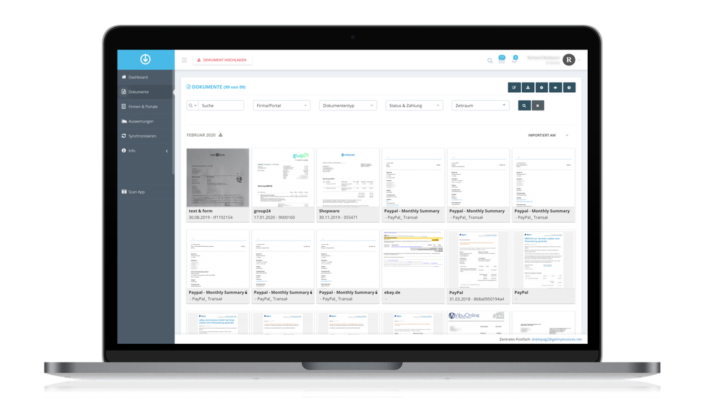 Laptop-Bildschirm, auf dem eine Dokumentenverwaltungsoberfläche mit verschiedenen Miniaturansichten digitaler Dokumente und Navigationsoptionen angezeigt wird.