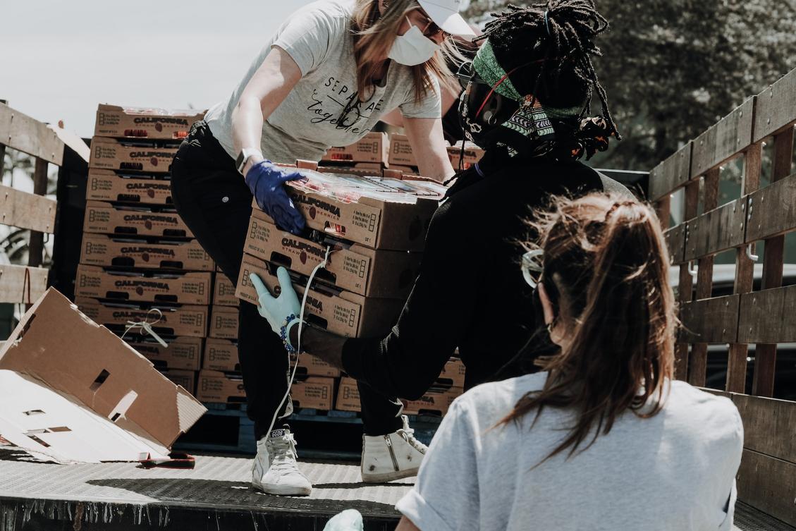 The power of giving back - How volunteering can enhance your professional journey