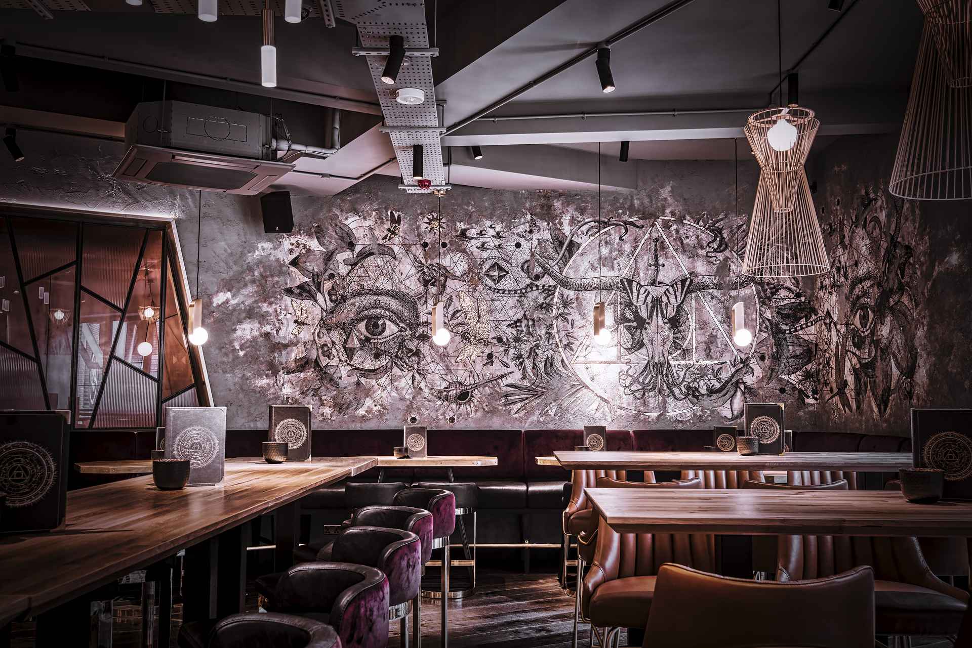 英12 Rue East Birmingham BIRMINGHAM Birmingham /00250 The Alchemist at Brindleyplace Birmingham