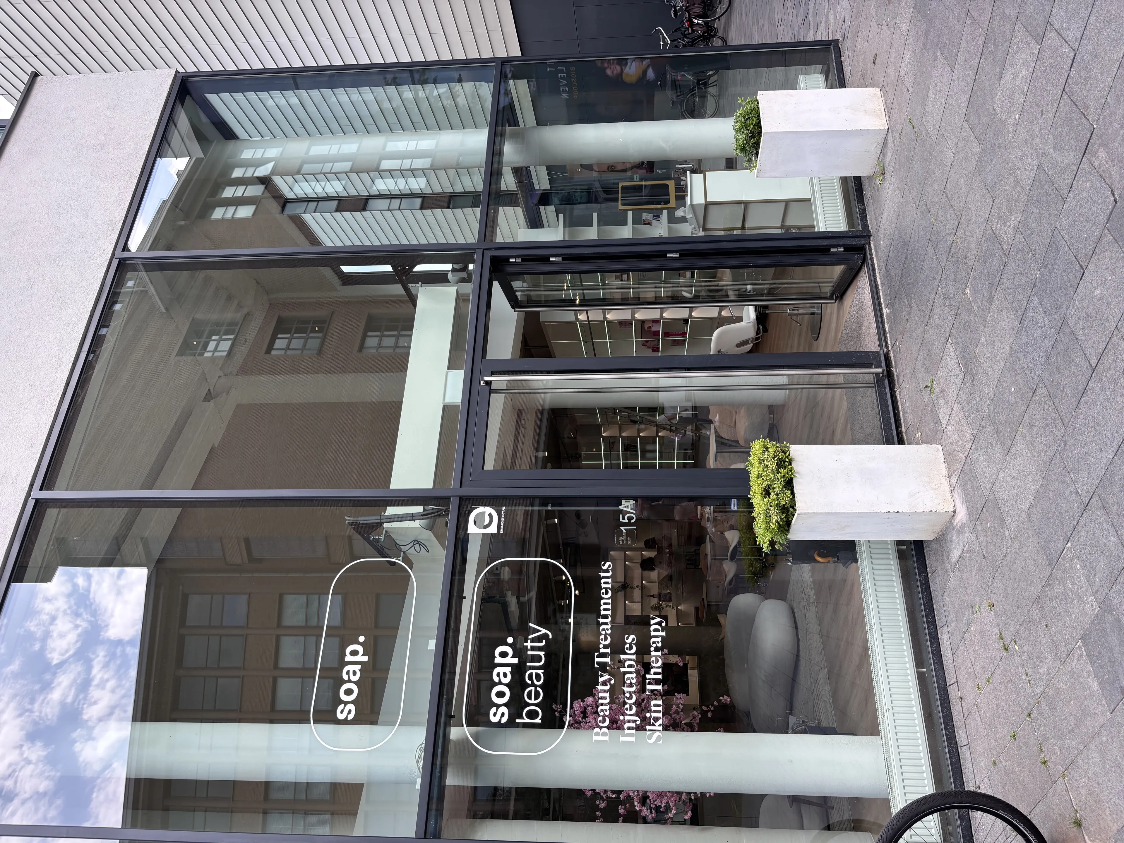 Gevel van Soap Eindhoven aan de Nieuwe Emmasingel