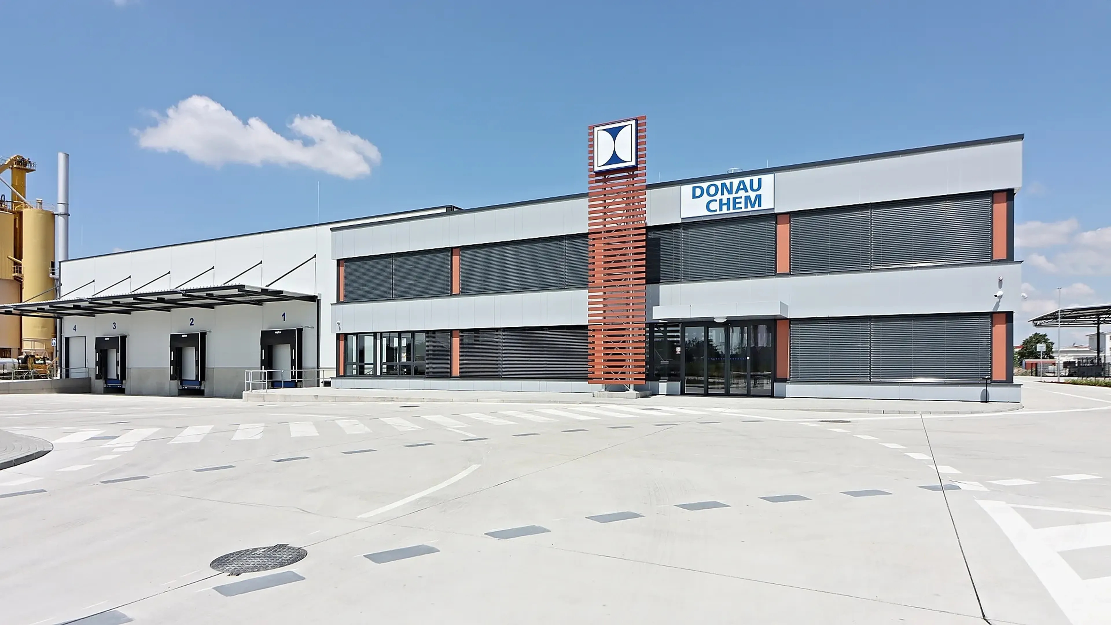 Sídlo Donauchem Slovakia