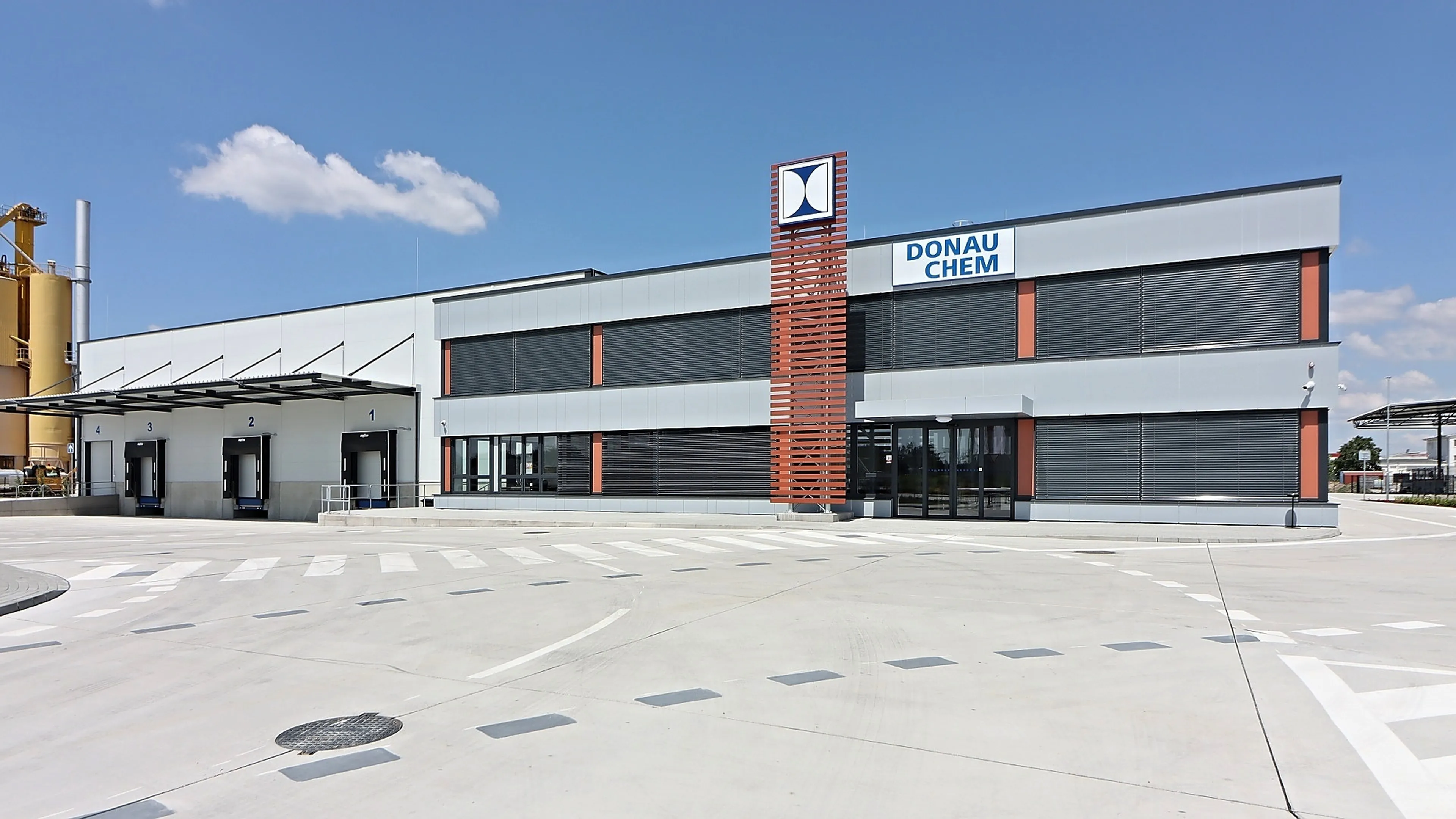 Sídlo Donauchem Slovakia