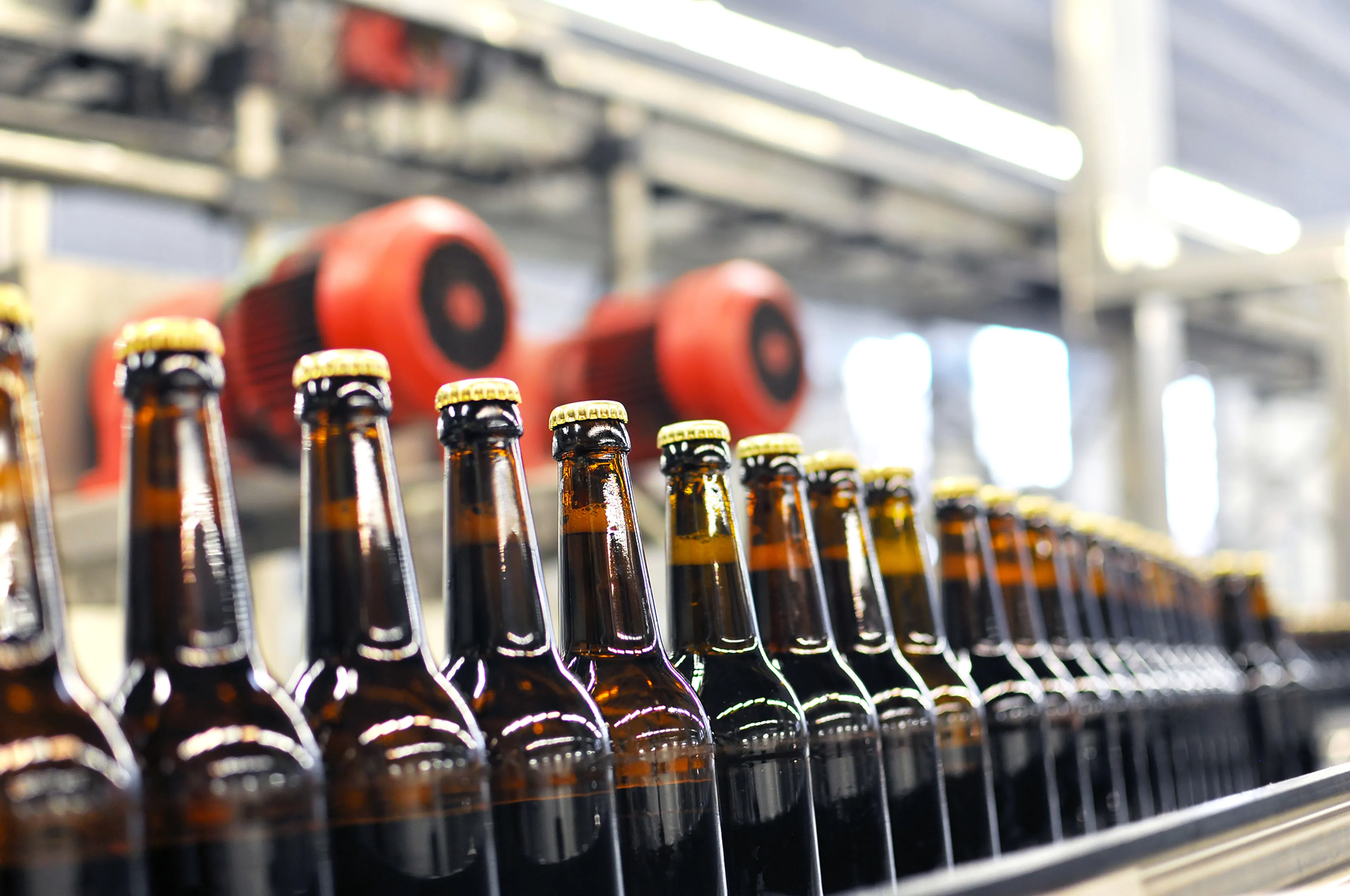 Bierflaschen in der Brauerei Wasseraufbereitung