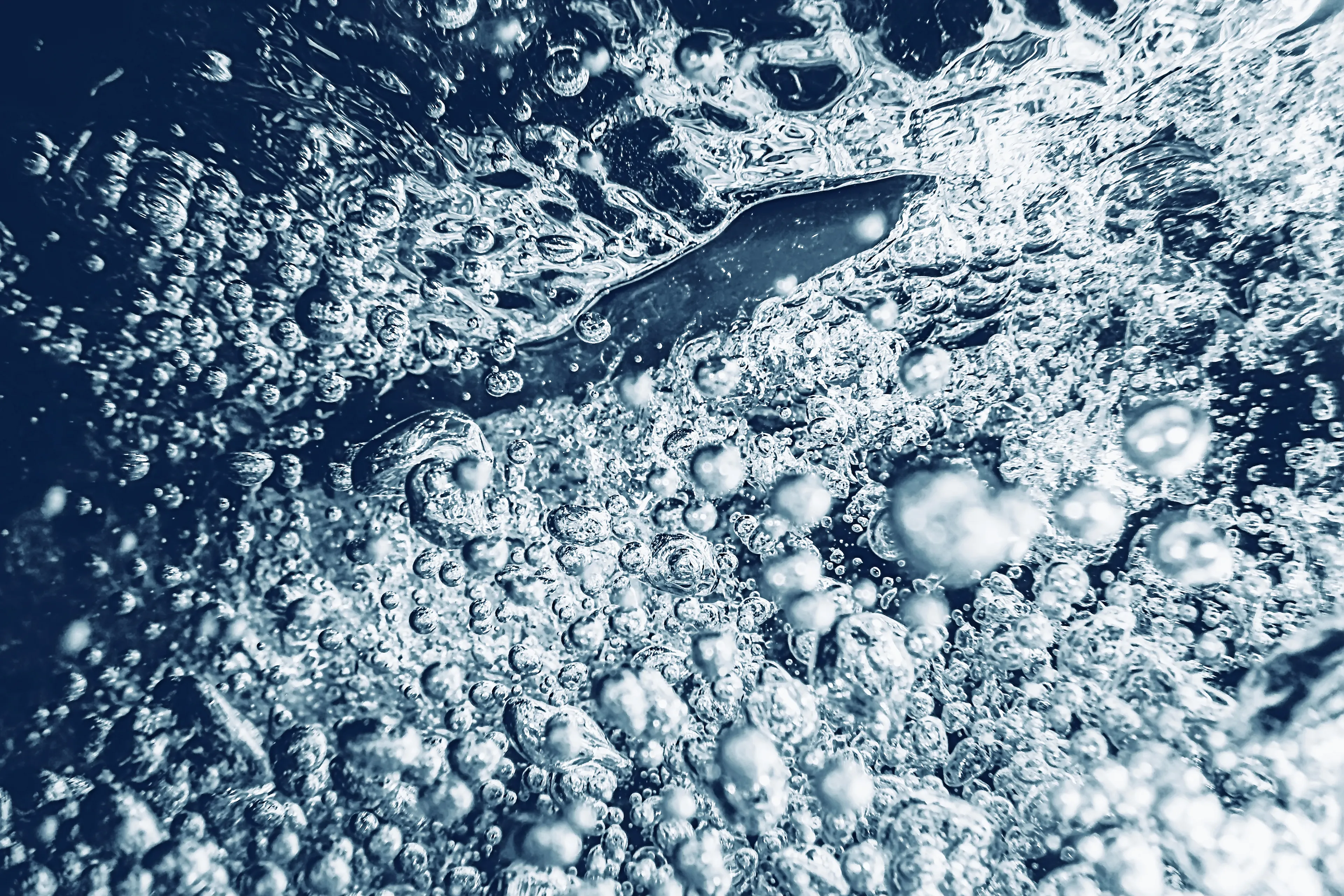 Schaum im Wasser