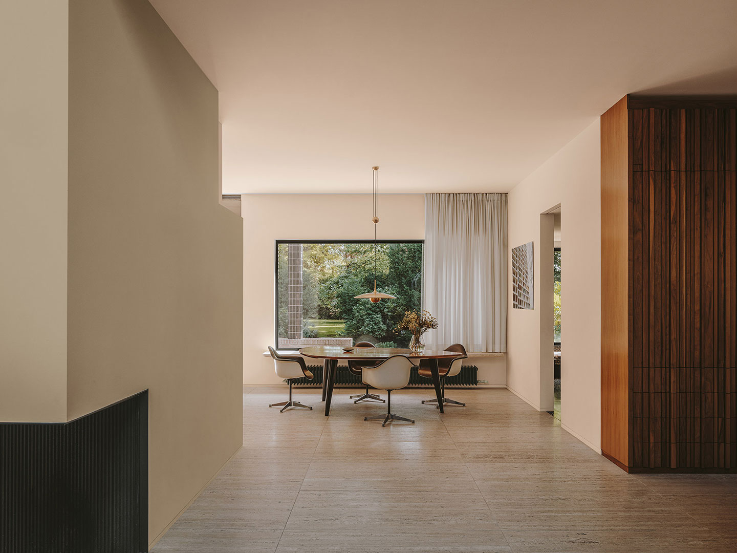 A modernist villa in Antwerp | Kerakoll