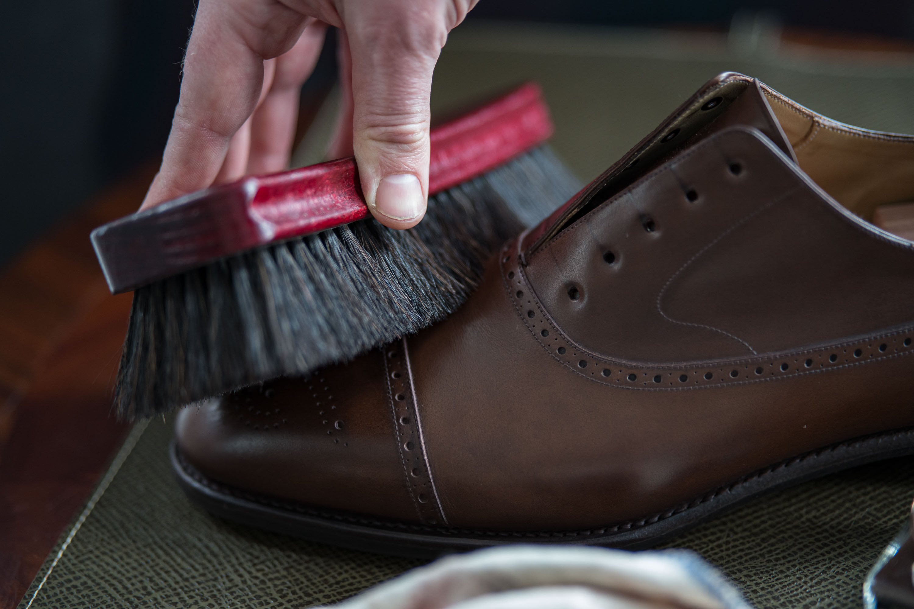 Guide - Clean, nourish and shine leather shoes - Skolyx Guide - Clean, nourish and shine leather shoes - Skolyx