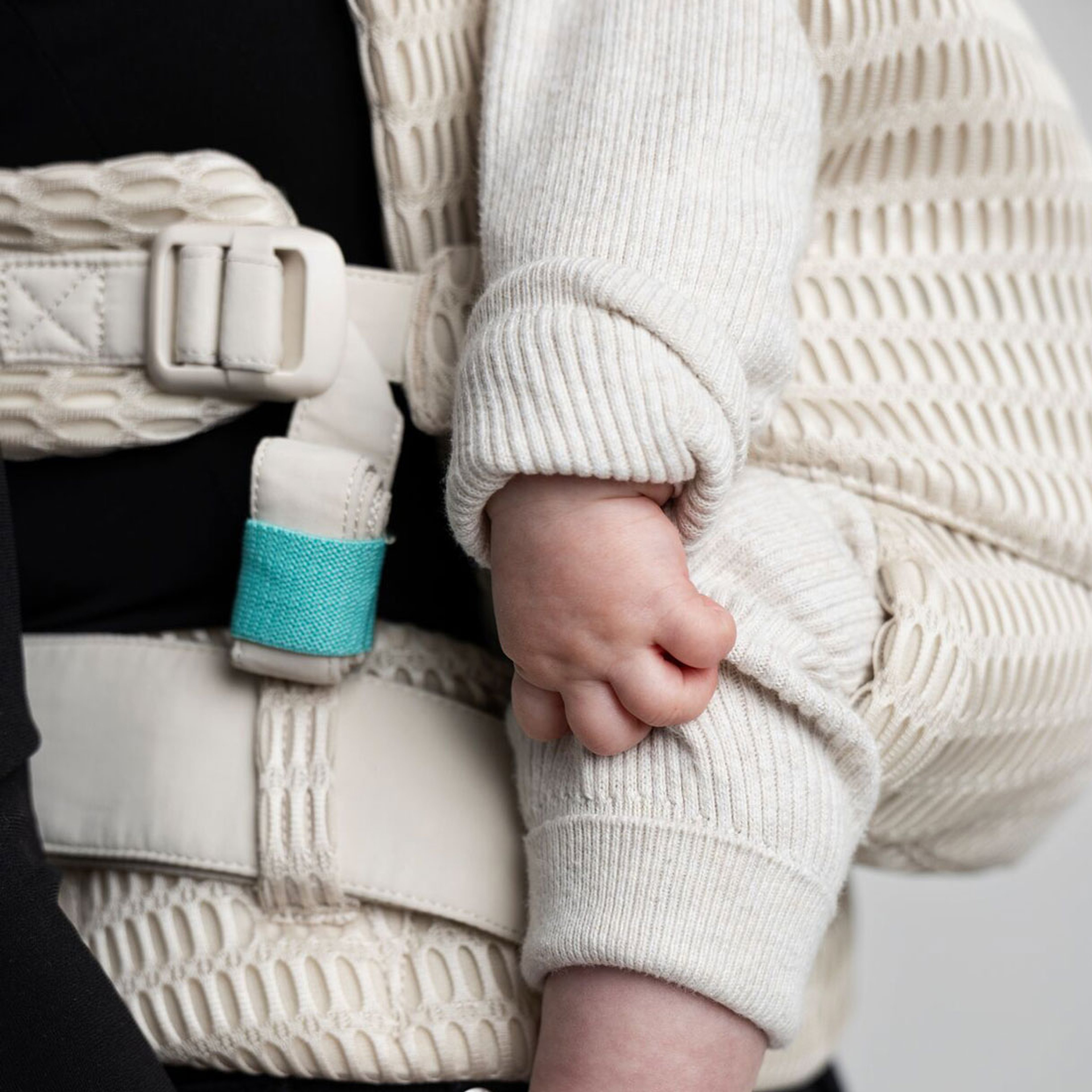 Najell Rise Baby Carrier in Almond Beige