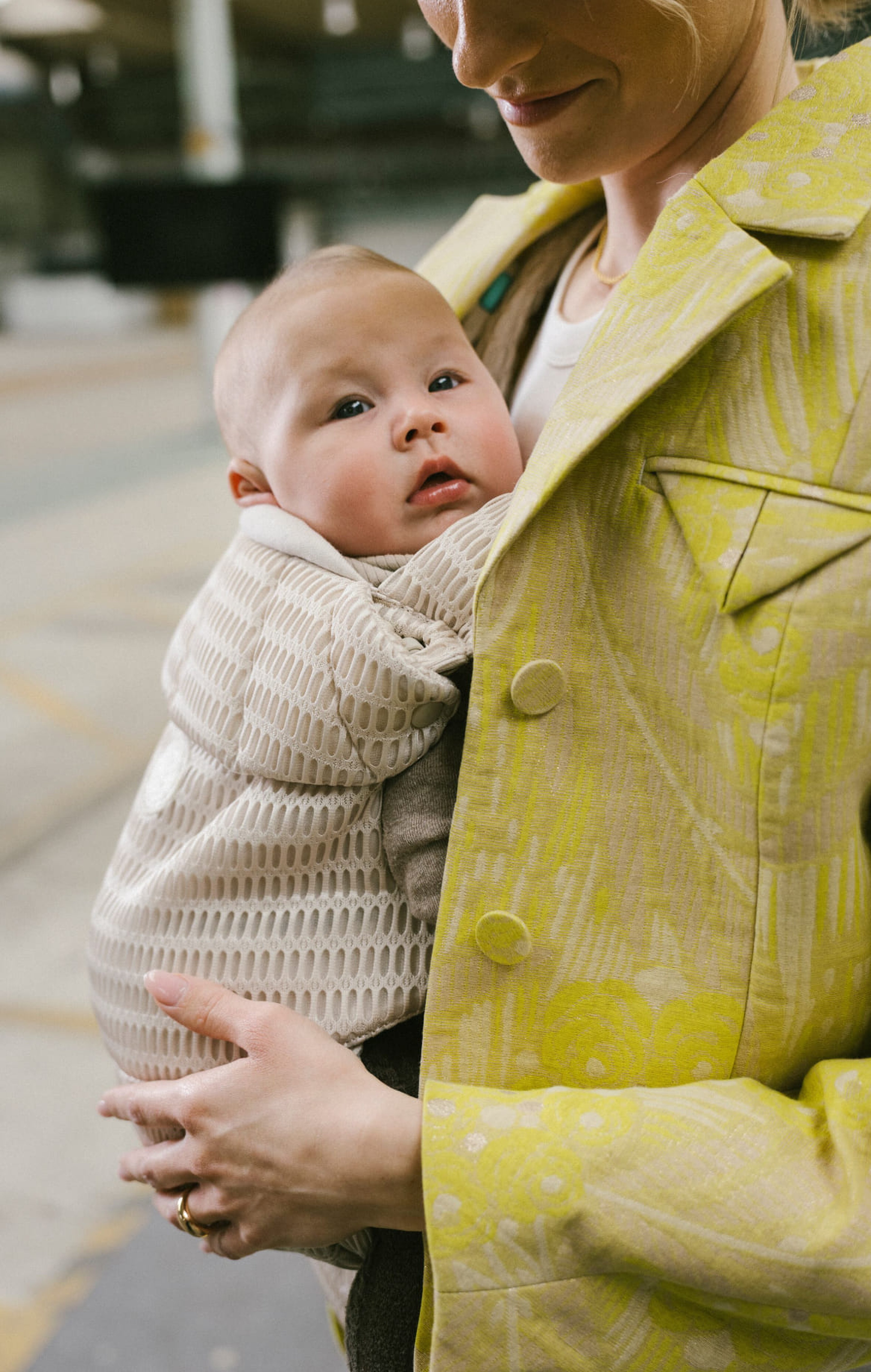 Breathable baby carrier designed for comfort and airflow from Najell